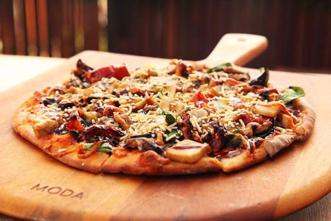 Parkwood International Bar And Bistro - Accommodation Whitsundays 0