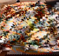 Surrey Hills Handcrafted Pizza  Burger - Accommodation Whitsundays