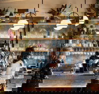 Royal Hotel - Accommodation Whitsundays