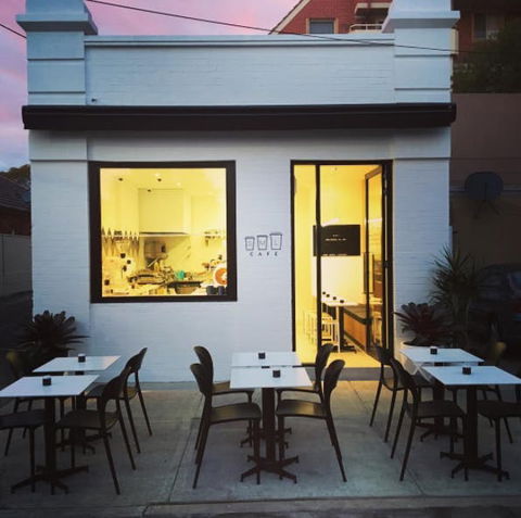 SML Cafe - Accommodation Whitsundays 0