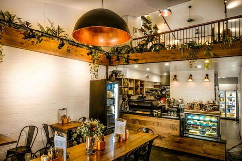 Monica's Cafe - Accommodation Whitsundays 0