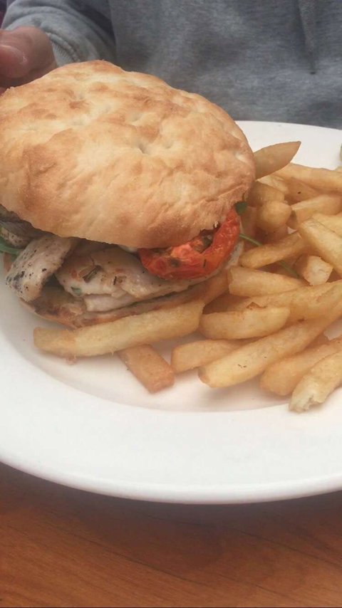 The Berry Hotel - Accommodation Whitsundays 0