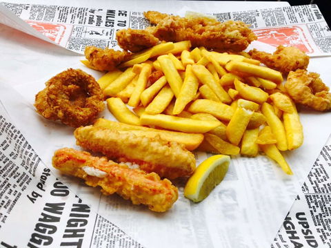 Oakleigh Fish & Chippery - Accommodation Whitsundays 0