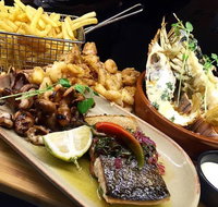 Ray  Lou's Cafe Grill - Accommodation Whitsundays