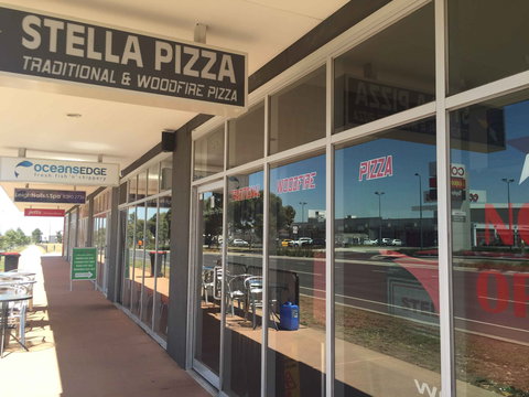 Stella Pizza - Accommodation Whitsundays 0