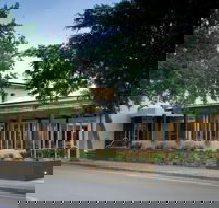 The Barker Hotel - Accommodation Whitsundays