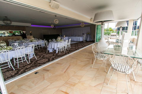 Allure Restaurant - Accommodation Whitsundays 1