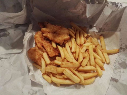Belmont Village Fish & Chips - Accommodation Whitsundays 0