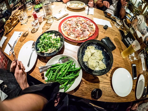 Dennys Kitchen - Accommodation Whitsundays 1