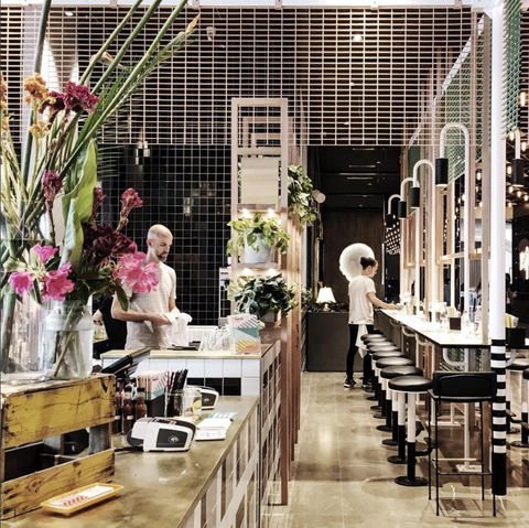 Fonda - Chadstone - Accommodation Whitsundays 0