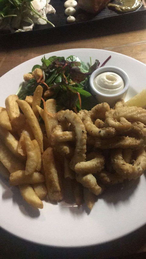 Mr Jones & Me - Accommodation Whitsundays 0