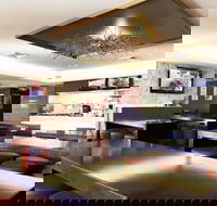 Colonial Hotel - Accommodation Whitsundays