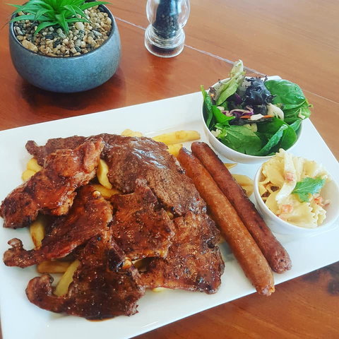 King Of Grill - Accommodation Whitsundays 0