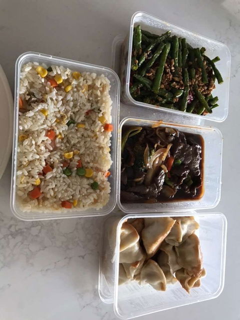 Commercial Hotel - Accommodation Whitsundays 0