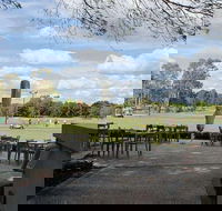 Tee's Clubhouse - Accommodation Whitsundays