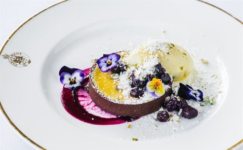 SJ's Brasserie - Accommodation Whitsundays 10