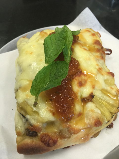 Martinelli Pizza Bar - Accommodation Whitsundays 3