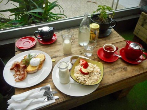 Lorne Central - Accommodation Whitsundays 0