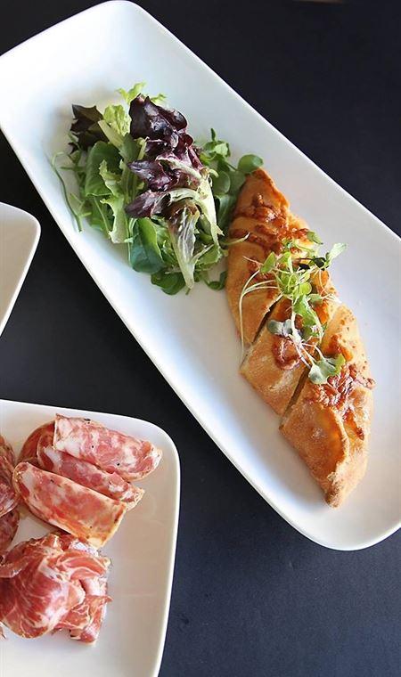 Saint Barry - Accommodation Whitsundays 4