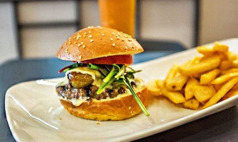 Saint Barry - Accommodation Whitsundays 8