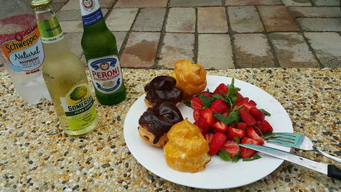 Ken's Humble Pie Shop - Accommodation Whitsundays 9