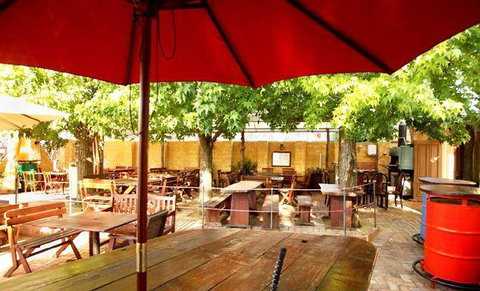 Ken's Humble Pie Shop - Accommodation Whitsundays 1