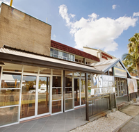 Commercial Hotel - Accommodation Whitsundays