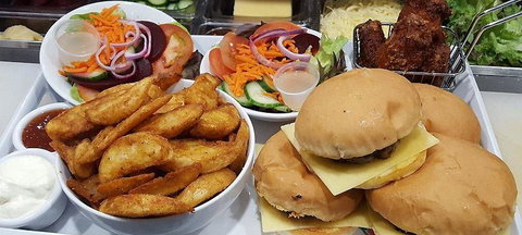 RJ's Rock N Roll Diner - Accommodation Whitsundays 3