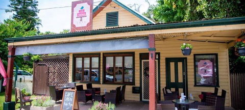 Miss Nellie's Cafe - Accommodation Whitsundays 1