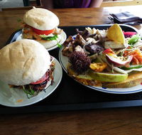 Big Barramundi BBQ Garden - Accommodation Whitsundays