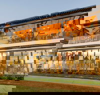 Oriental Hotel - Accommodation Whitsundays