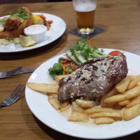 Beechwood Hotel - Accommodation Whitsundays 0