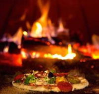Jens Woodfired Pizzas - Accommodation Whitsundays