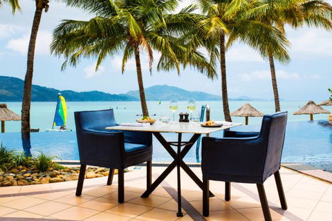 Bommie Restaurant - Accommodation Whitsundays 0