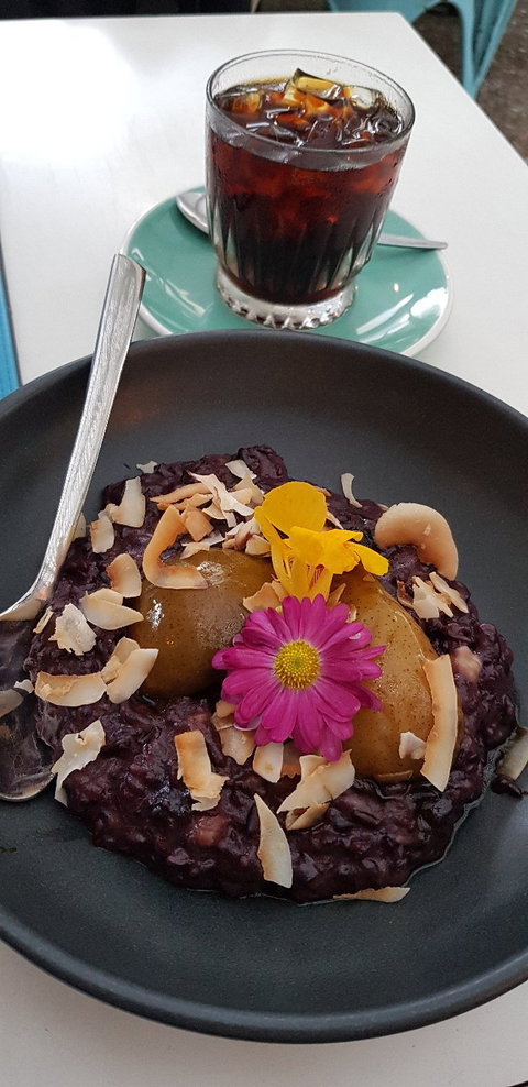 Cafe Le Monde - Accommodation Whitsundays 2