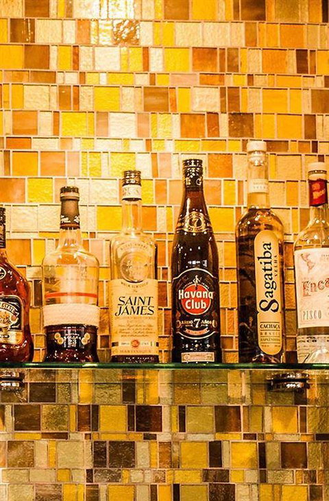 Byblos Restaurant & Bar - Accommodation Whitsundays 4