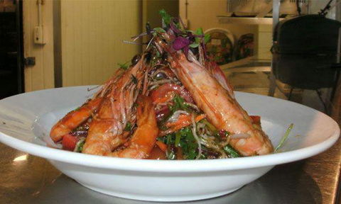 Empire Bay Tavern - Accommodation Whitsundays 6