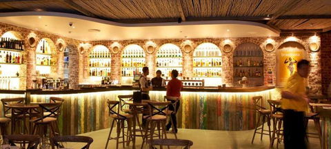 Outback Gallery Cafe - Accommodation Whitsundays 3