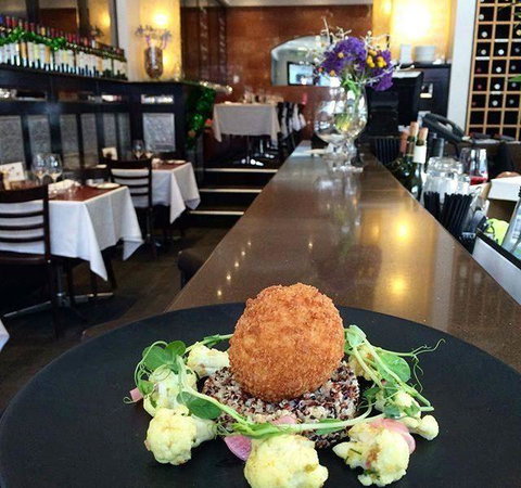 A La Bouffe Bar & Bistro - Accommodation Whitsundays 13