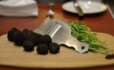 A La Bouffe Bar & Bistro - Accommodation Whitsundays 19