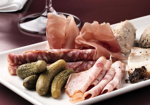 A La Bouffe Bar & Bistro - Accommodation Whitsundays 22