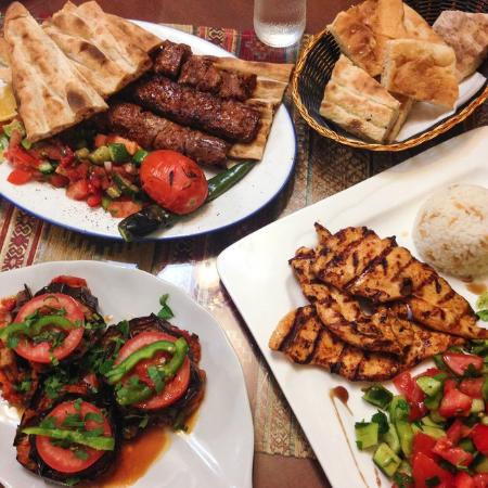 Mado Cafe - Accommodation Whitsundays 0