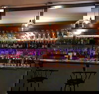 Barrel and Cruse Bistro - Accommodation Whitsundays