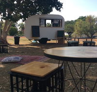 The Black Russian Caravan Bar - Accommodation Whitsundays