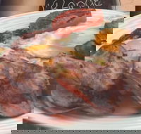 Majors Munchies - Accommodation Whitsundays