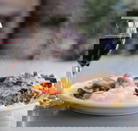 St. Helens R.S.L. Ex-Servicemen's  Citizens Club - Accommodation Whitsundays