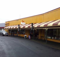 The Brown Dog - Accommodation Whitsundays