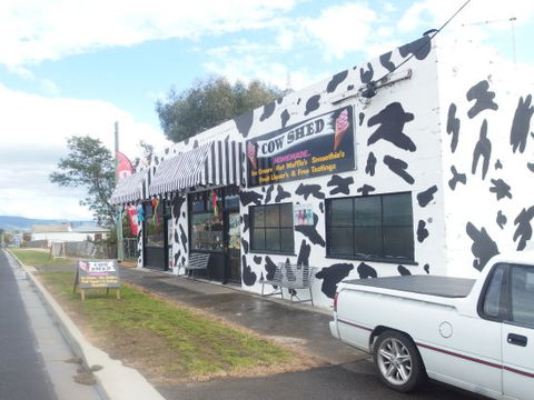 The Cow Shed - Accommodation Whitsundays 0