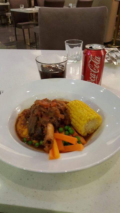 Waterfront Cafe & Restaurant - Accommodation Whitsundays 6