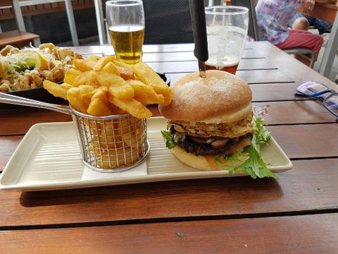 Whale + Ale - Accommodation Whitsundays 0